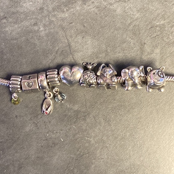Authentic Pandora bracelet and charms - Picture 7 of 7
